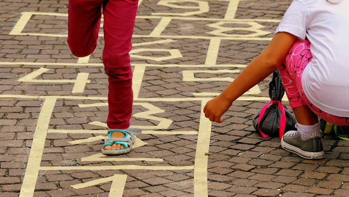 sociabilité de l'enfant à travers les cultures enfantines